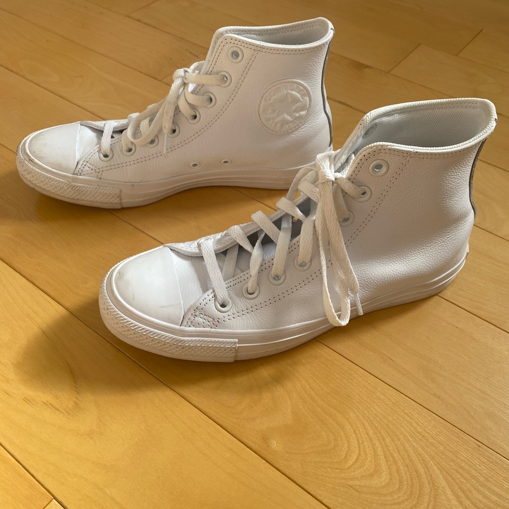 White leather converse